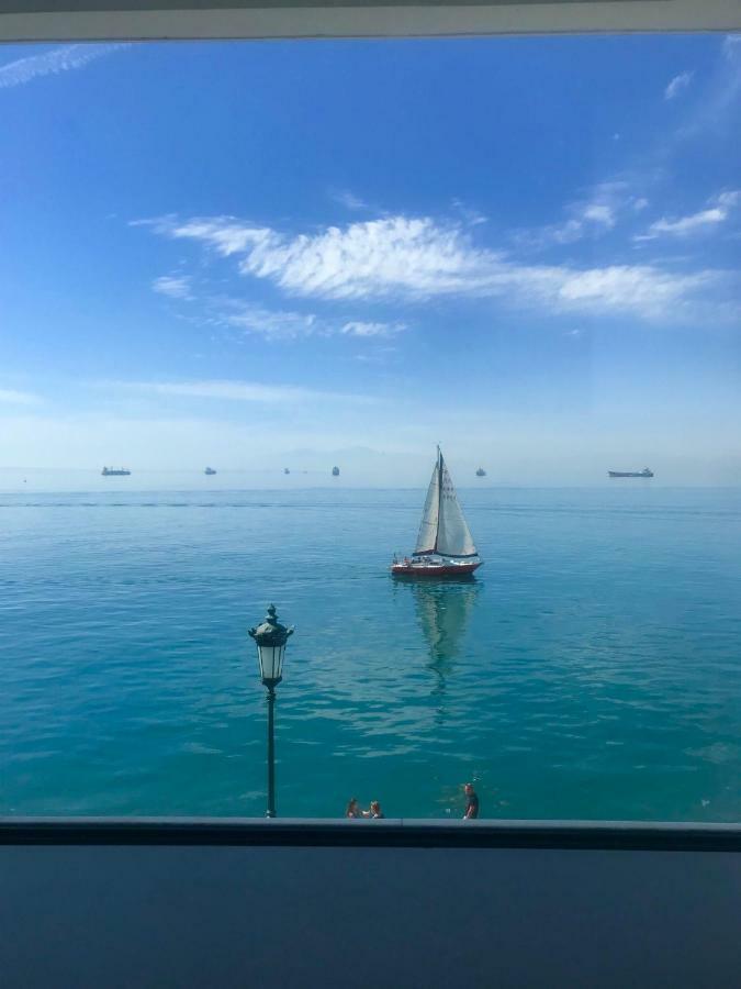 Infinity Sea View Apartment Thessaloniki Exterior photo
